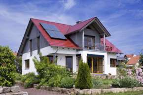 Mit Tatkraft zum neuen Holzhaus